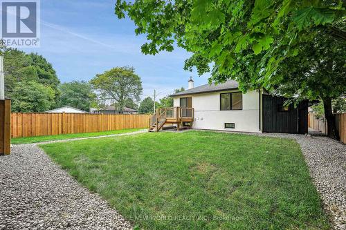 105 Murray Drive, Aurora, ON - Outdoor