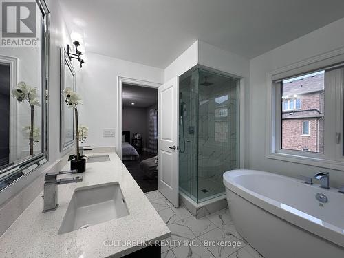 65 Murray Leonard Lane W, East Gwillimbury, ON - Indoor Photo Showing Bathroom