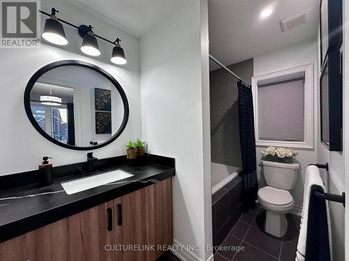 65 Murray Leonard Lane W, East Gwillimbury, ON - Indoor Photo Showing Bathroom