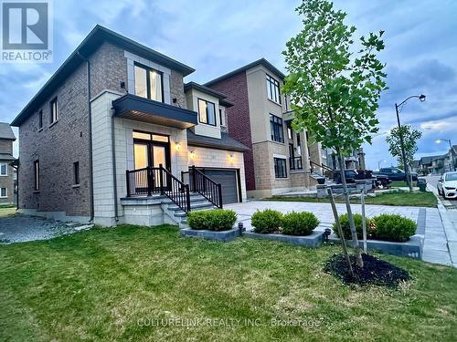 65 Murray Leonard Lane W, East Gwillimbury, ON - Outdoor