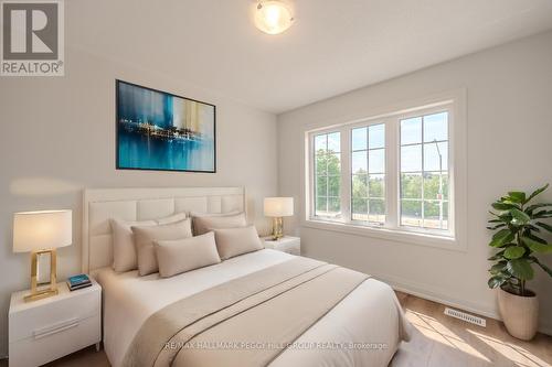 184 Durham Avenue, Barrie (Innis-Shore), ON - Indoor Photo Showing Bedroom