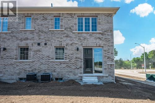 184 Durham Avenue, Barrie, ON - Outdoor