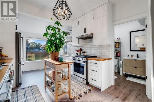 185 Baird Avenue, Wheatley, ON - Indoor Photo Showing Kitchen With Upgraded Kitchen