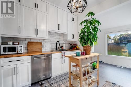 185 Baird Avenue, Wheatley, ON - Indoor Photo Showing Kitchen