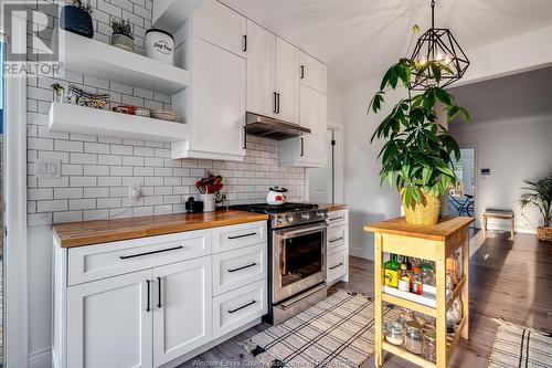 185 Baird Avenue, Wheatley, ON - Indoor Photo Showing Kitchen