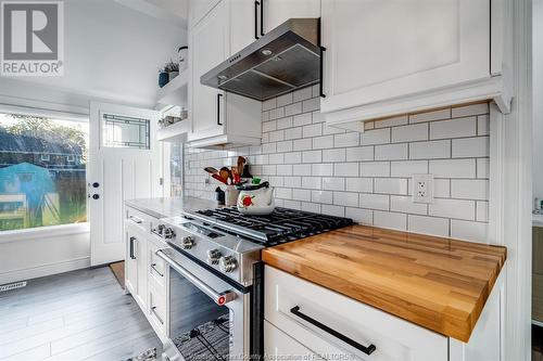 185 Baird Avenue, Wheatley, ON - Indoor Photo Showing Kitchen With Upgraded Kitchen