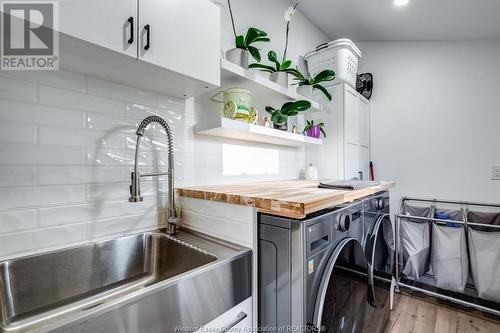 185 Baird Avenue, Wheatley, ON - Indoor Photo Showing Laundry Room