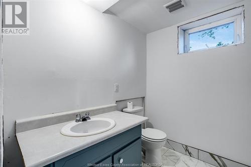 185 Baird Avenue, Wheatley, ON - Indoor Photo Showing Bathroom