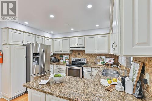 67 Cheeseman Drive, Markham, ON - Indoor Photo Showing Kitchen With Double Sink With Upgraded Kitchen