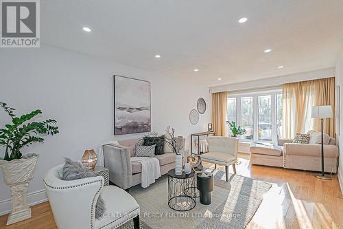 67 Cheeseman Drive, Markham (Milliken Mills West), ON - Indoor Photo Showing Living Room