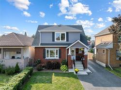 80 HUXLEY Avenue S  Hamilton, ON L8K 2P8