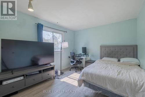 19 Archer Crescent, London, ON - Indoor Photo Showing Bedroom