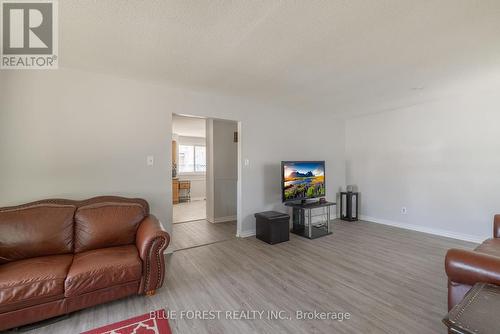 Living/Dining room - 19 Archer Crescent, London, ON - Indoor Photo Showing Living Room