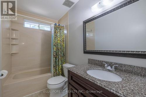 19 Archer Crescent, London, ON - Indoor Photo Showing Bathroom