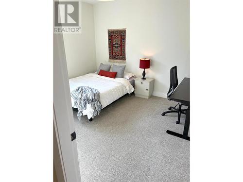 8761 Riverside Drive, Grand Forks, BC - Indoor Photo Showing Bedroom