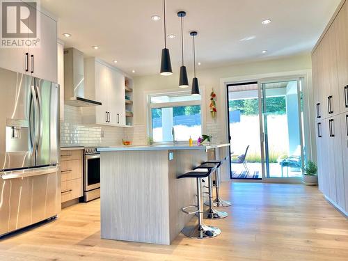 8761 Riverside Drive, Grand Forks, BC - Indoor Photo Showing Kitchen With Upgraded Kitchen