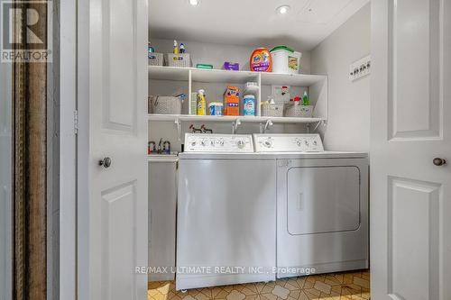 523 - 40 Sylvan Valleyway, Toronto (Bedford Park-Nortown), ON - Indoor Photo Showing Laundry Room