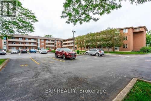 212 - 416 Limeridge Road E, Hamilton (Bruleville), ON - Outdoor