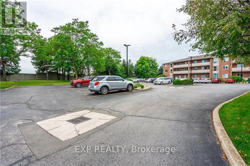 212 - 416 Limeridge Road E, Hamilton, ON - Outdoor