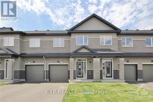 1922 Hawker, Ottawa, ON - Outdoor With Facade