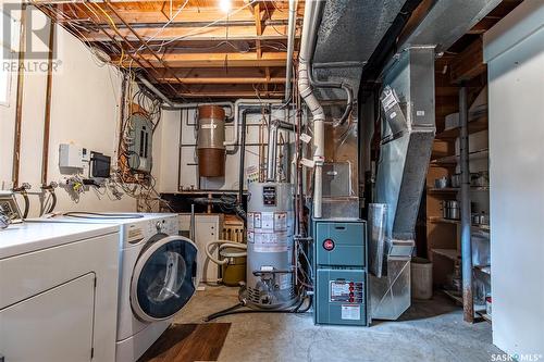 1 Calypso Drive, Moose Jaw, SK - Indoor Photo Showing Laundry Room