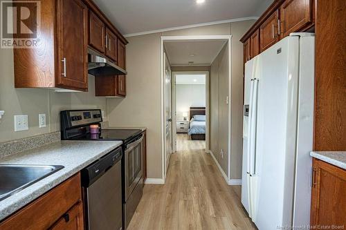 5850 Pokiok Settlement Road, Prince William, NB - Indoor Photo Showing Kitchen