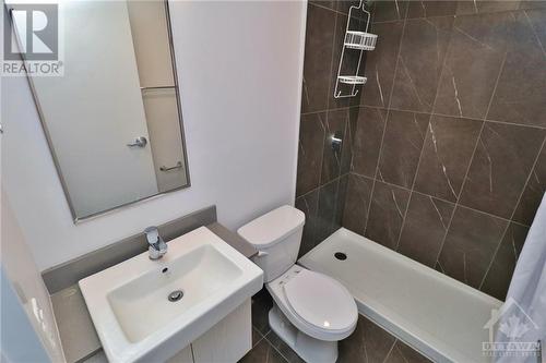 105 Champagne Avenue Unit#516, Ottawa, ON - Indoor Photo Showing Bathroom