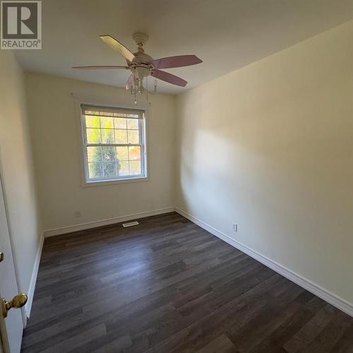 323 Elsfield Crescent Unit# Upper Part Only, Sarnia, ON - Indoor Photo Showing Other Room