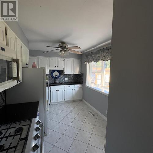 323 Elsfield Crescent Unit# Upper Part Only, Sarnia, ON - Indoor Photo Showing Kitchen