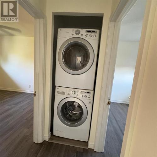 323 Elsfield Crescent Unit# Upper Part Only, Sarnia, ON - Indoor Photo Showing Laundry Room