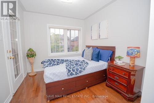 55 Ostrovsky Road, Vaughan (Vellore Village), ON - Indoor Photo Showing Bedroom