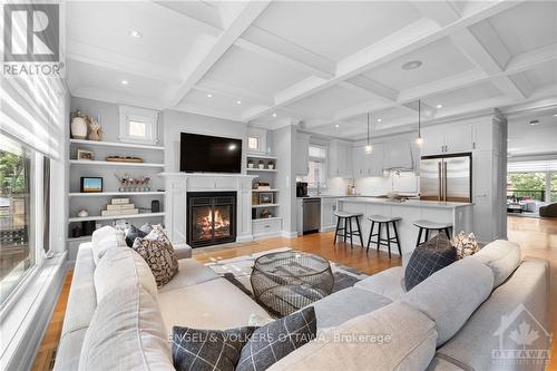 528 Cole Avenue, Ottawa, ON - Indoor Photo Showing Living Room With Fireplace