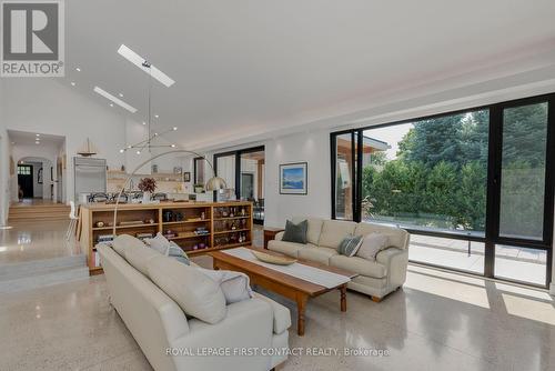 64 Puget Street, Barrie, ON - Indoor Photo Showing Living Room