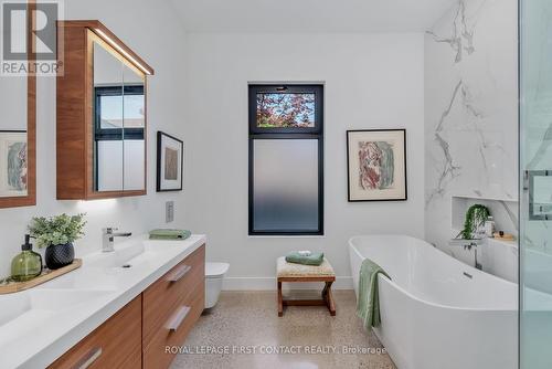 64 Puget Street, Barrie, ON - Indoor Photo Showing Bathroom