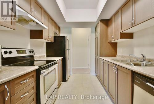 101 - 42 Ferndale Drive S, Barrie, ON - Indoor Photo Showing Kitchen With Double Sink