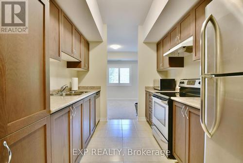 101 - 42 Ferndale Drive S, Barrie, ON - Indoor Photo Showing Kitchen