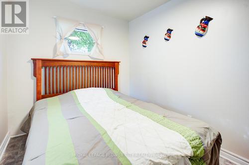 30 North Street, Barrie (Bayfield), ON - Indoor Photo Showing Bedroom