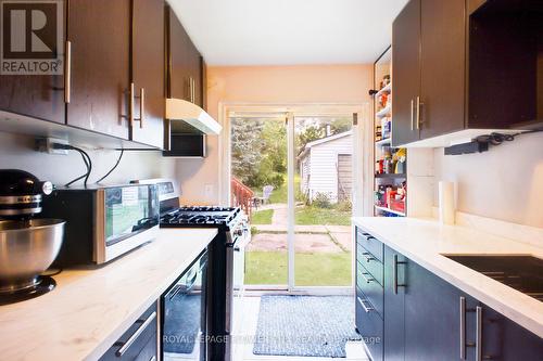 30 North Street, Barrie, ON - Indoor Photo Showing Kitchen