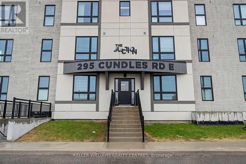 106 - 295 Cundles Road E, Barrie, ON - Outdoor With Facade