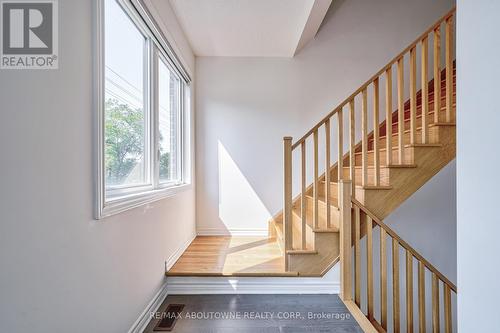 2501 Littlefield Crescent, Oakville (Glen Abbey), ON - Indoor Photo Showing Other Room