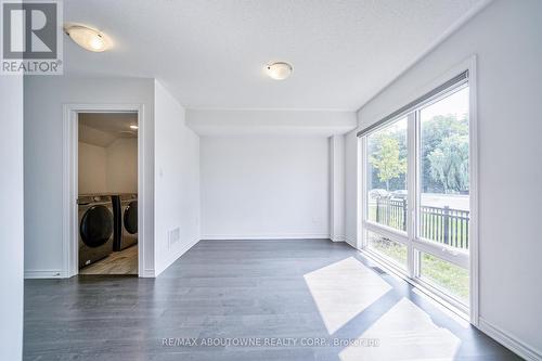 2501 Littlefield Crescent, Oakville, ON - Indoor Photo Showing Other Room