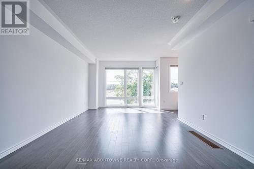 2501 Littlefield Crescent, Oakville, ON - Indoor Photo Showing Other Room