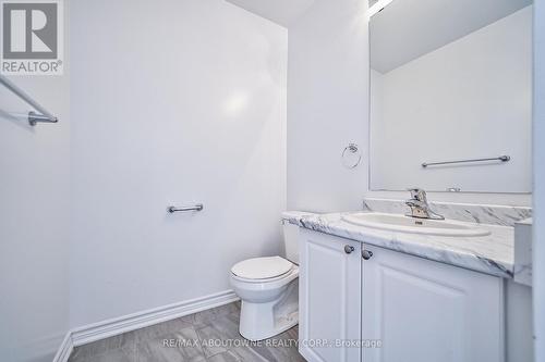 2501 Littlefield Crescent, Oakville, ON - Indoor Photo Showing Bathroom