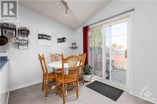 939 Markwick Crescent, Ottawa, ON - Indoor Photo Showing Dining Room