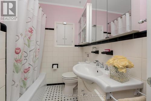 22 Norton Crescent, Halton Hills (Georgetown), ON - Indoor Photo Showing Bathroom