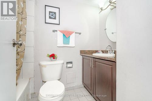 403 - 10 Markbrook Lane, Toronto (Mount Olive-Silverstone-Jamestown), ON - Indoor Photo Showing Bathroom