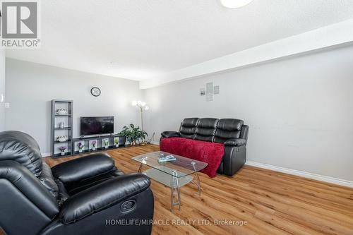 403 - 10 Markbrook Lane, Toronto (Mount Olive-Silverstone-Jamestown), ON - Indoor Photo Showing Living Room