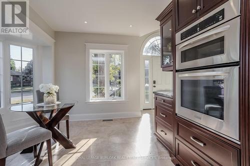 599 Cumberland Avenue, Burlington, ON - Indoor Photo Showing Kitchen