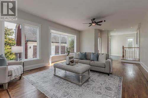 599 Cumberland Avenue, Burlington (Roseland), ON - Indoor Photo Showing Living Room