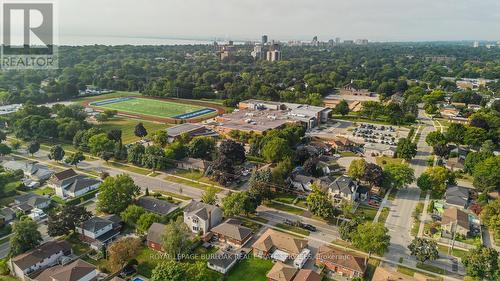 599 Cumberland Avenue, Burlington (Roseland), ON - Outdoor With View